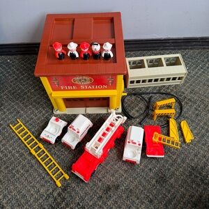 Vintage Fisher Price Fire Station